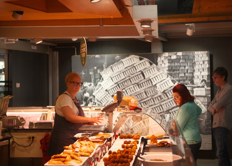 Documenting transactions in the market of St. Caterina, Barcelona, Spain